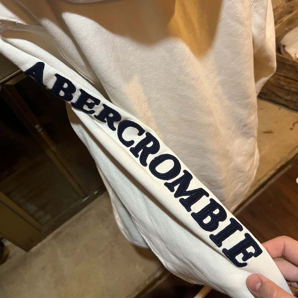 Abercrombie & Fitch Men's White Full-Zip Hoodie - Picture 5 of 7
